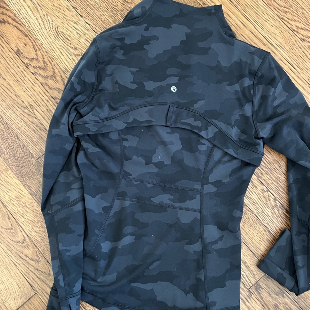 Lululemon Define Jacket - Picture 2 of 2